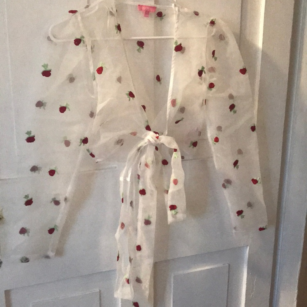 sugar thrills rose embroidery crop top